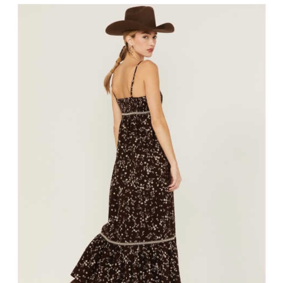 Cleo +wolf floral duster - Picture 2 of 7